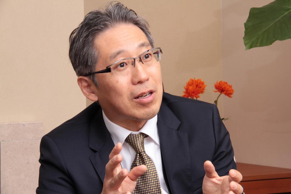 代表取締役社長 出井 学